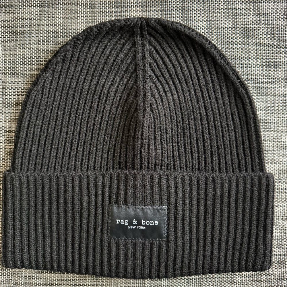 rag & bone Black Ribbed Knit Beanie with Logo Patch